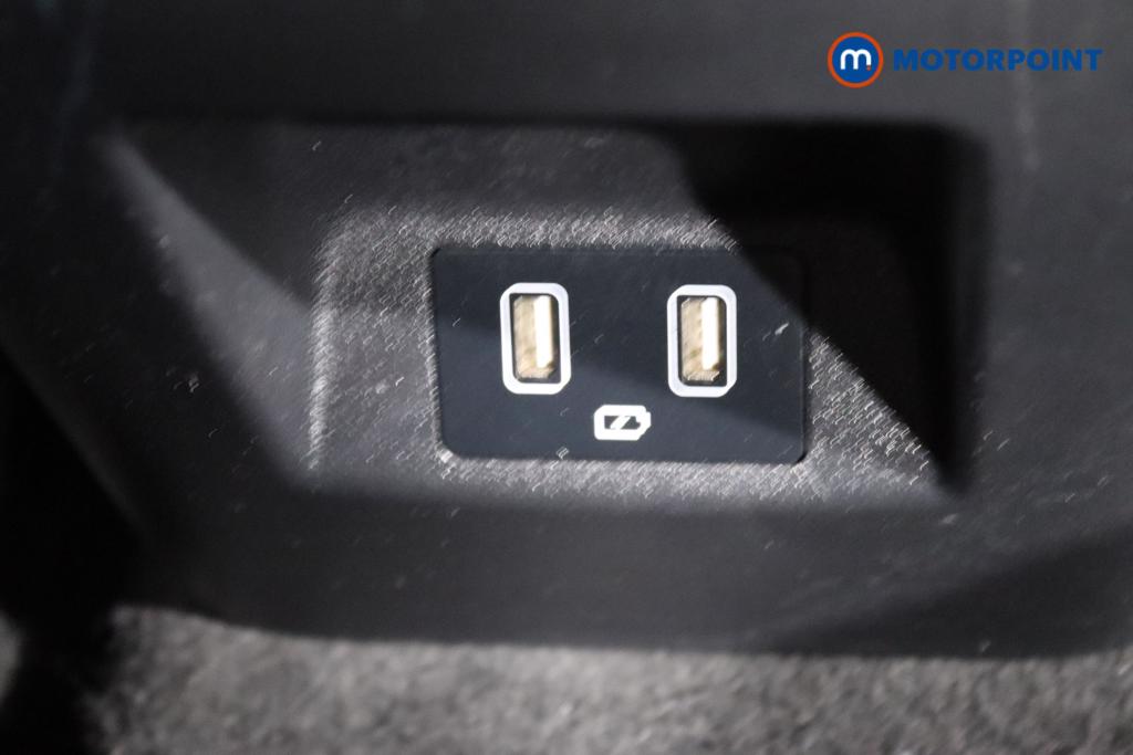 Hyundai Tucson Se Connect Manual Petrol SUV - Stock Number (1463461) - 13th supplementary image