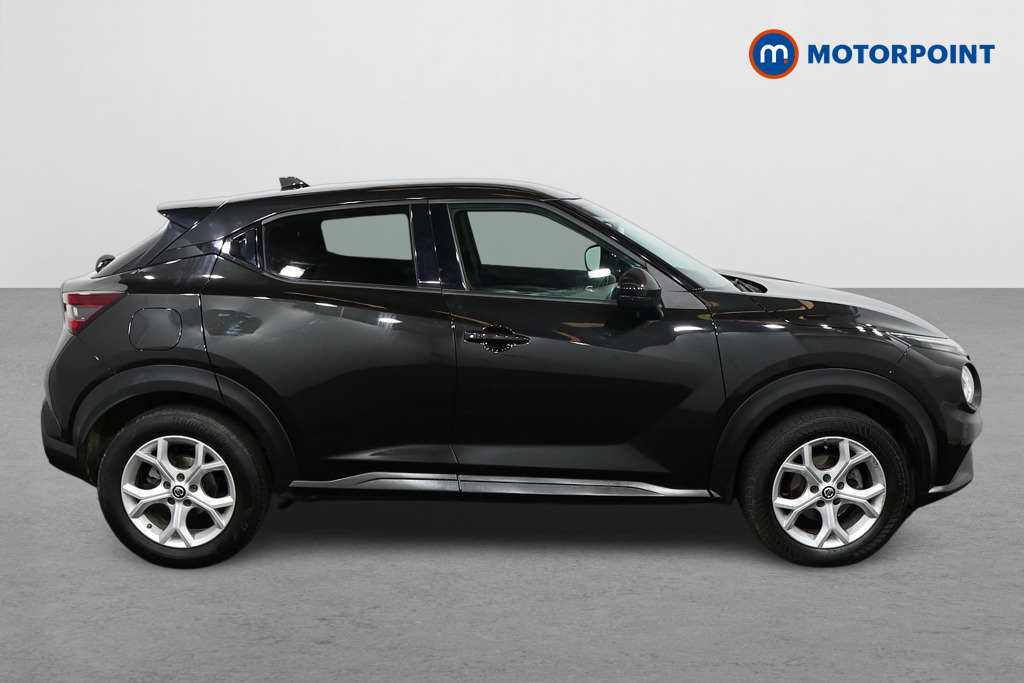 Nissan Juke N-Connecta Manual Petrol SUV - Stock Number (1458201) - Drivers side