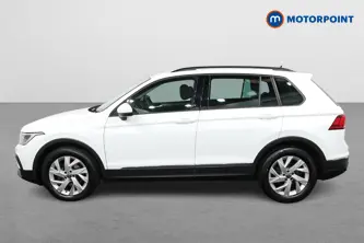 Volkswagen Tiguan Life Automatic Diesel SUV - Stock Number (1466444) - Passenger side