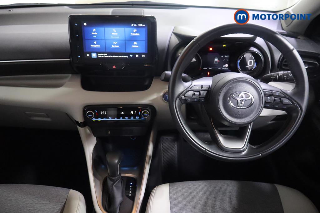 Toyota Yaris Excel Automatic Petrol-Electric Hybrid Hatchback - Stock Number (1465103) - 1st supplementary image