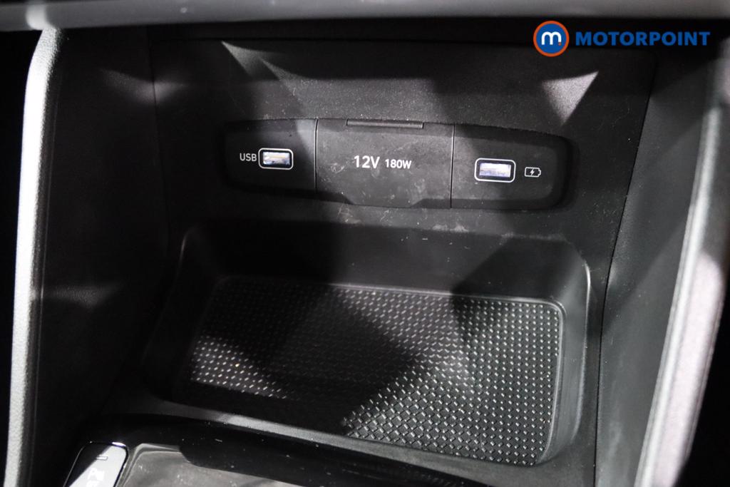 Hyundai Tucson Se Connect Manual Petrol SUV - Stock Number (1466968) - 17th supplementary image