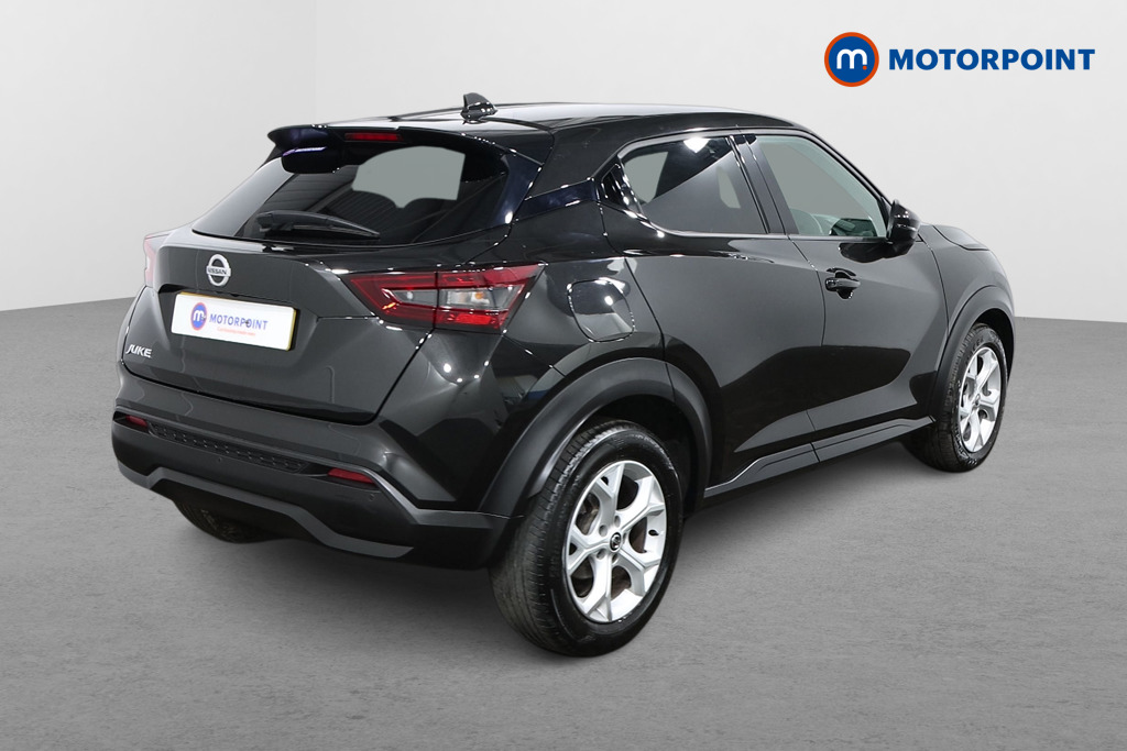 Nissan Juke N-Connecta Manual Petrol SUV - Stock Number (1466671) - Drivers side rear corner