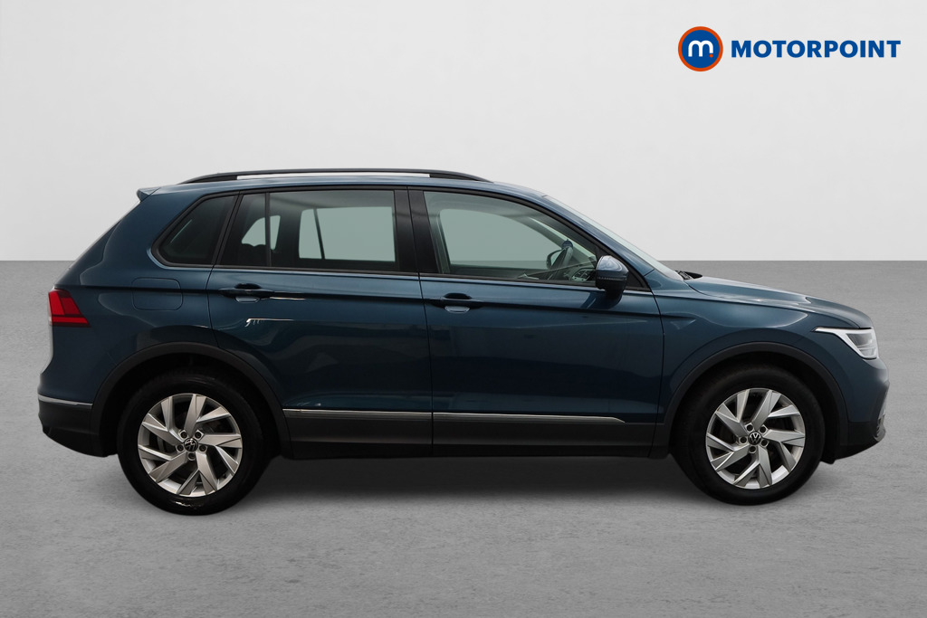 Volkswagen Tiguan Life Automatic Diesel SUV - Stock Number (1461090) - Drivers side