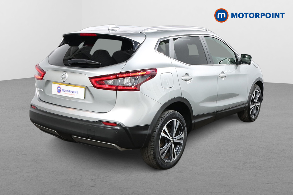 Nissan Qashqai N-Connecta Automatic Petrol SUV - Stock Number (1457720) - Drivers side rear corner