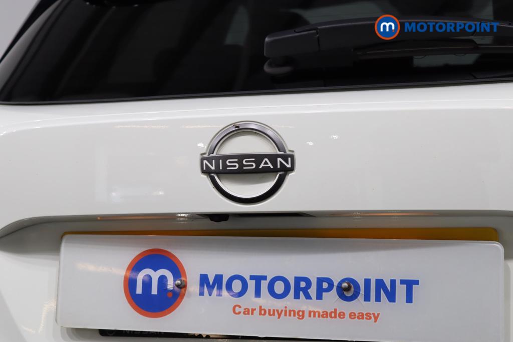 Nissan Juke N-Connecta Manual Petrol SUV - Stock Number (1473947) - 26th supplementary image