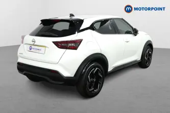 Nissan Juke N-Connecta Manual Petrol SUV - Stock Number (1473947) - Drivers side rear corner