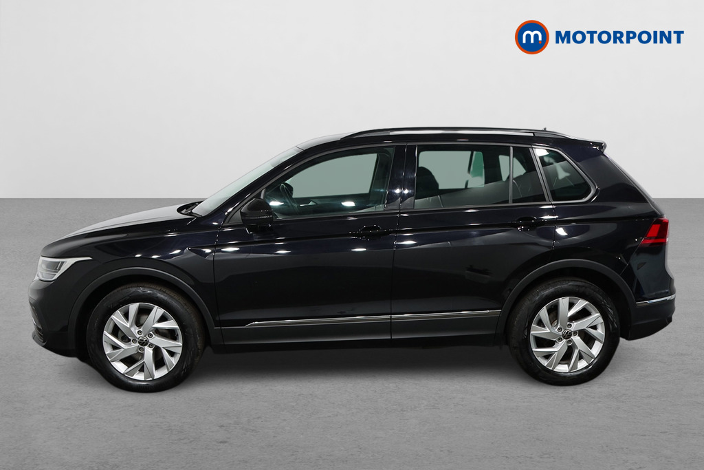 Volkswagen Tiguan Life Manual Petrol SUV - Stock Number (1471907) - Passenger side