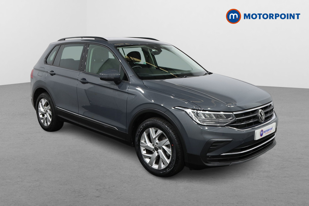 Volkswagen Tiguan Life Automatic Petrol SUV - Stock Number (1472773) - Drivers side front corner