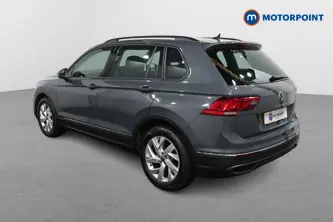 Volkswagen Tiguan Life Automatic Petrol SUV - Stock Number (1472773) - Passenger side rear corner