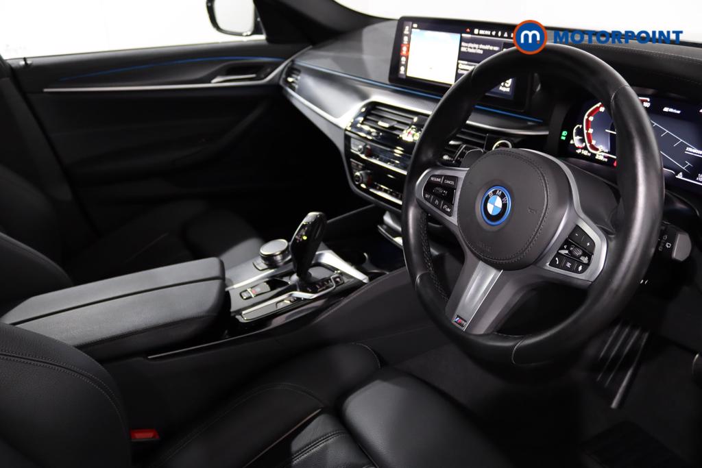 BMW 5 Series M Sport Automatic Petrol Plug-In Hybrid Estate - Stock Number (1473779) - 28th supplementary image