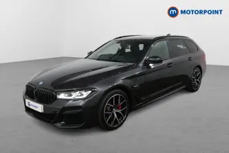 BMW 5 Series M Sport Automatic Petrol Plug-In Hybrid Estate - Stock Number (1473779) - Passenger side front corner