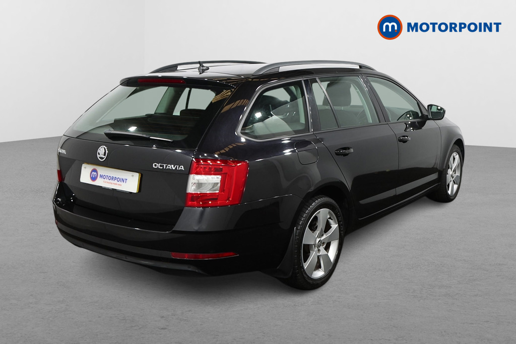 Skoda Octavia Se Drive Manual Petrol Estate - Stock Number (1453825) - Drivers side rear corner