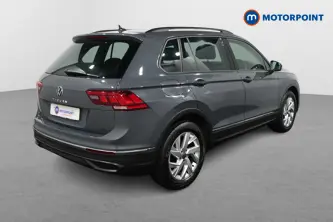 Volkswagen Tiguan Life Automatic Petrol SUV - Stock Number (1472772) - Drivers side rear corner