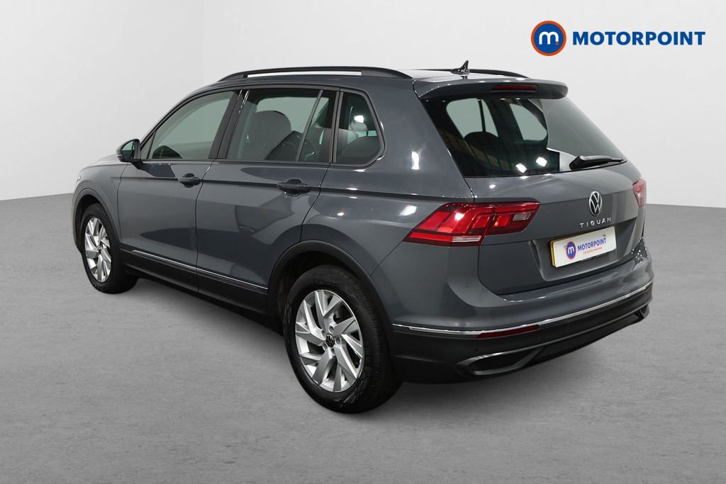 Volkswagen Tiguan Life Automatic Petrol SUV - Stock Number (1472772) - Passenger side rear corner