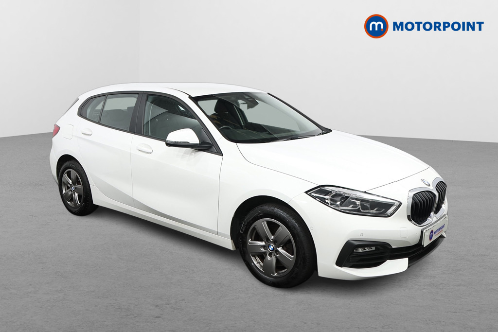 BMW 1 Series SE Automatic Petrol Hatchback - Stock Number (1474074) - Drivers side front corner