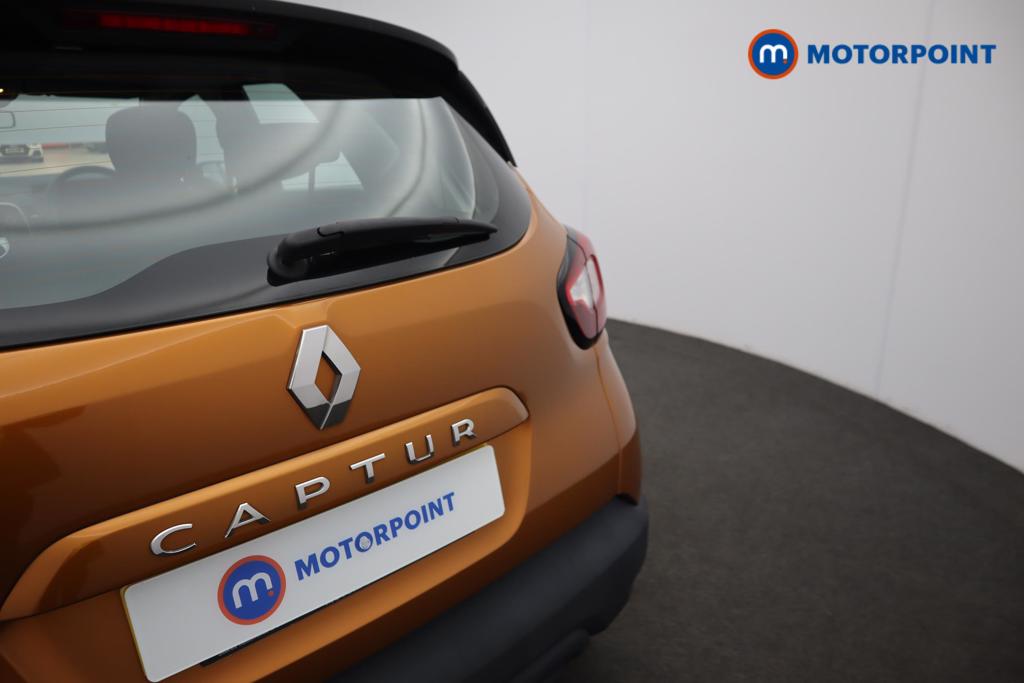 Renault Captur Play Manual Petrol SUV - Stock Number (1466201) - 23rd supplementary image