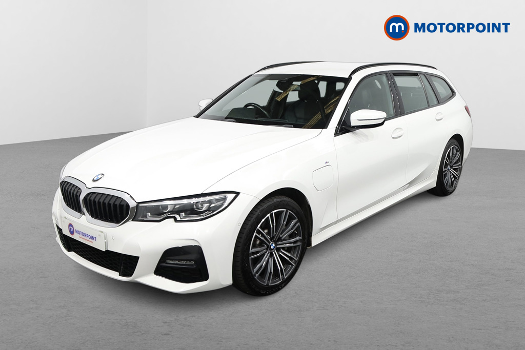 BMW 3 Series M Sport Automatic Petrol Plug-In Hybrid Estate - Stock Number (1476434) - Passenger side front corner