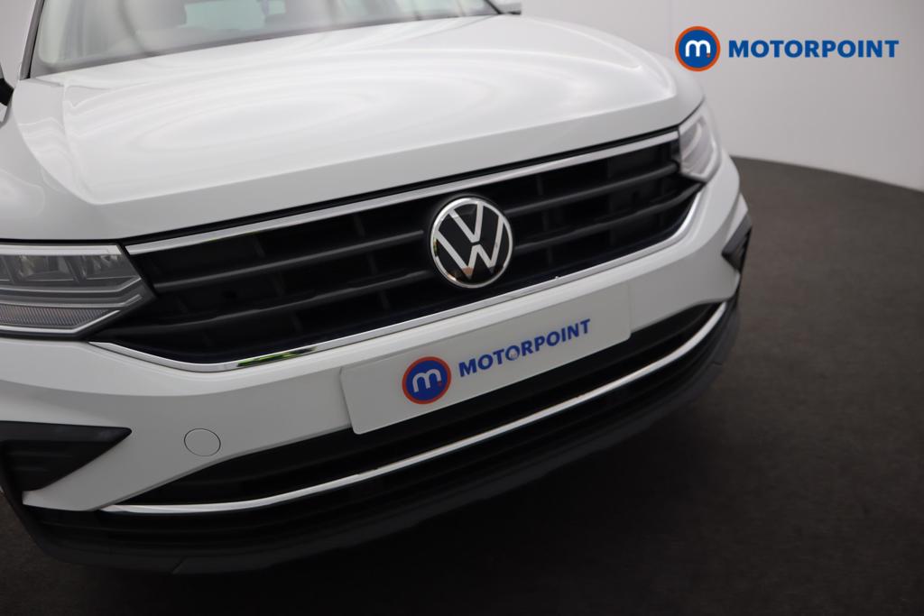 Volkswagen Tiguan Life Manual Petrol SUV - Stock Number (1472735) - 25th supplementary image