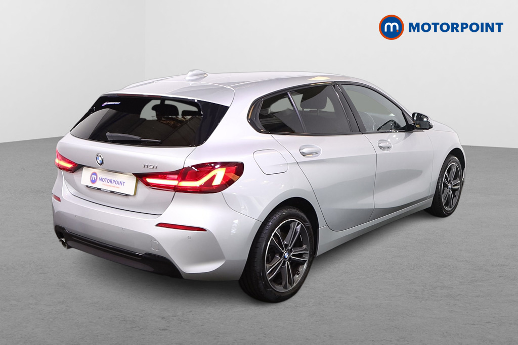 BMW 1 Series Sport Manual Petrol Hatchback - Stock Number (1473920) - Drivers side rear corner