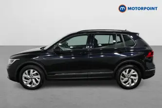 Volkswagen Tiguan Life Automatic Diesel SUV - Stock Number (1474451) - Passenger side