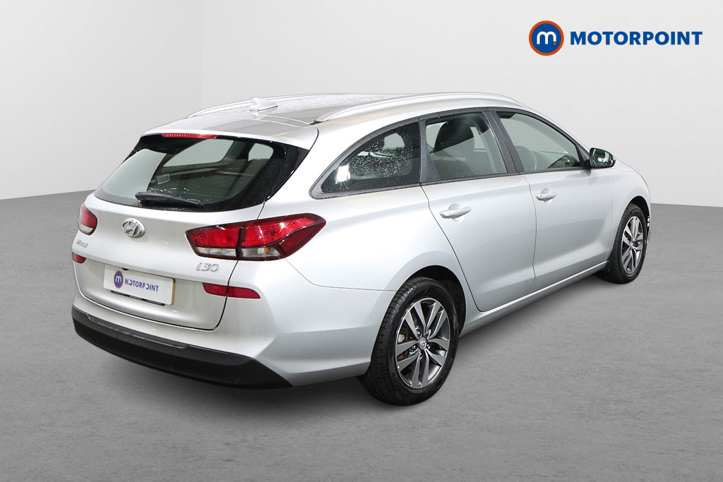 Hyundai I30 Se Nav Manual Petrol Estate - Stock Number (1473801) - Drivers side rear corner