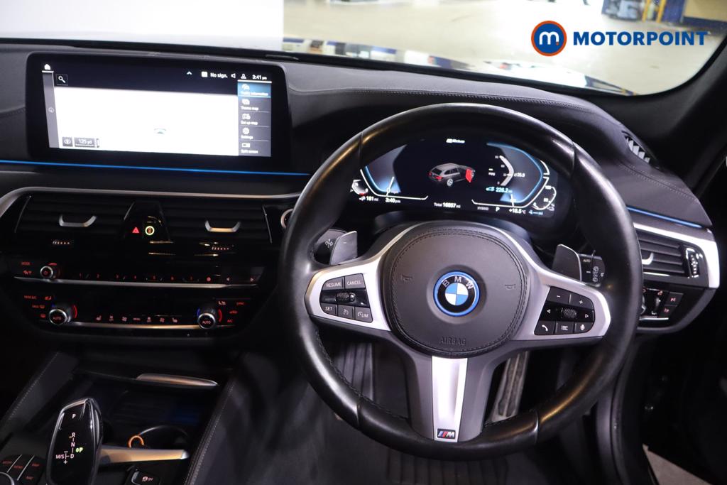 BMW 5 Series M Sport Automatic Petrol Plug-In Hybrid Estate - Stock Number (1477557) - 1st supplementary image