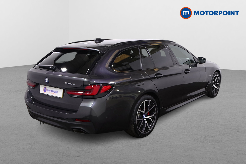 BMW 5 Series M Sport Automatic Petrol Plug-In Hybrid Estate - Stock Number (1477557) - Drivers side rear corner