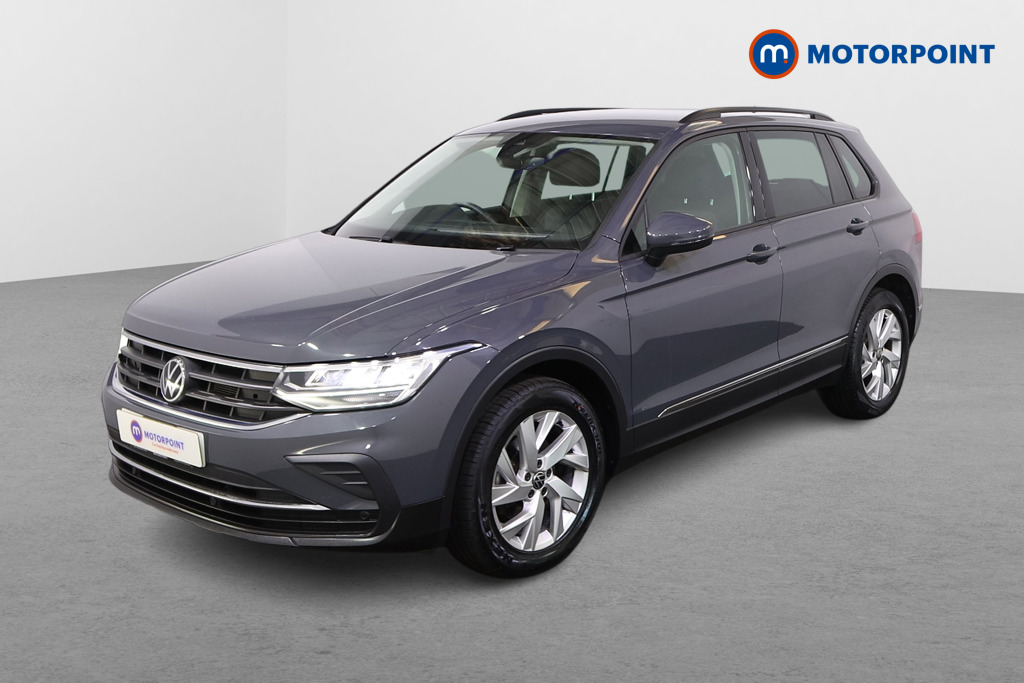 Volkswagen Tiguan Life Manual Petrol SUV - Stock Number (1467462) - Passenger side front corner