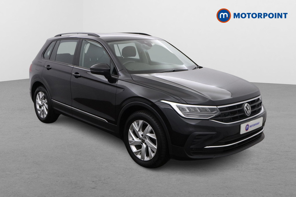 Volkswagen Tiguan Life Automatic Petrol SUV - Stock Number (1472778) - Drivers side front corner