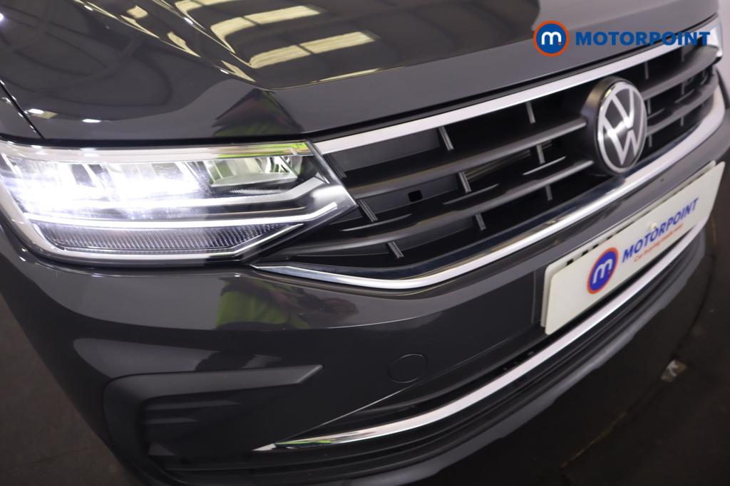 Volkswagen Tiguan Life Automatic Petrol SUV - Stock Number (1475237) - 29th supplementary image