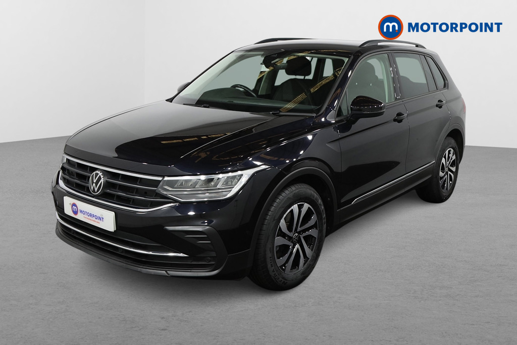 Volkswagen Tiguan Active Automatic Petrol SUV - Stock Number (1478113) - Passenger side front corner