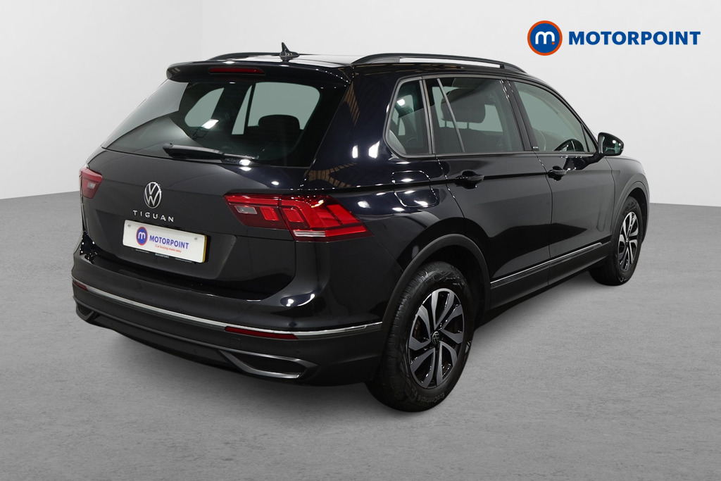 Volkswagen Tiguan Active Automatic Petrol SUV - Stock Number (1478113) - Drivers side rear corner