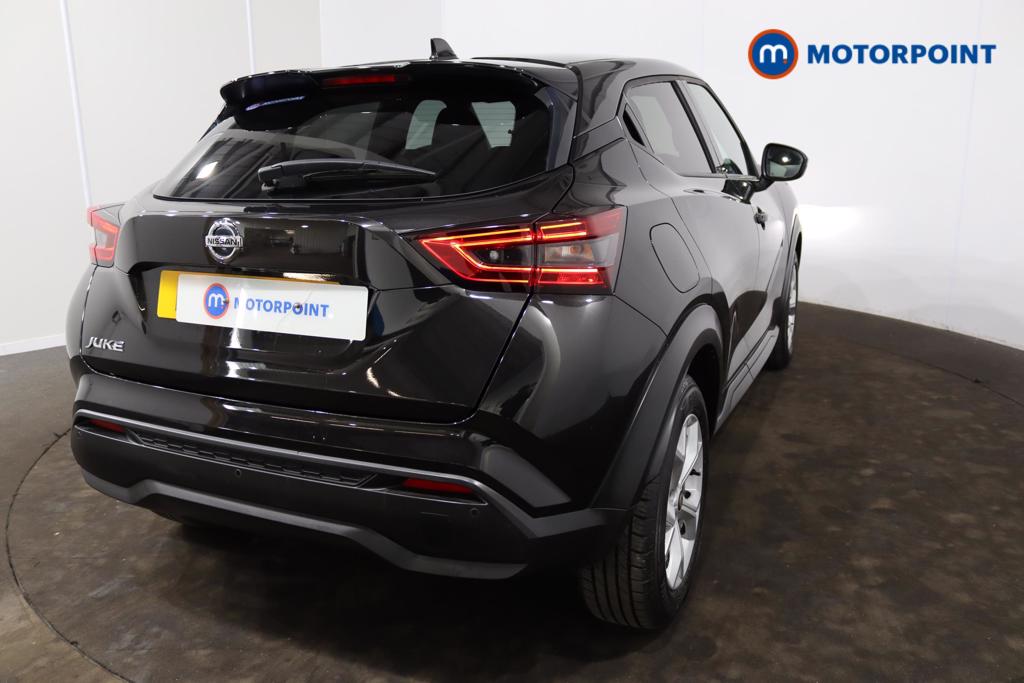 Nissan Juke N-Connecta Manual Petrol SUV - Stock Number (1475383) - 30th supplementary image