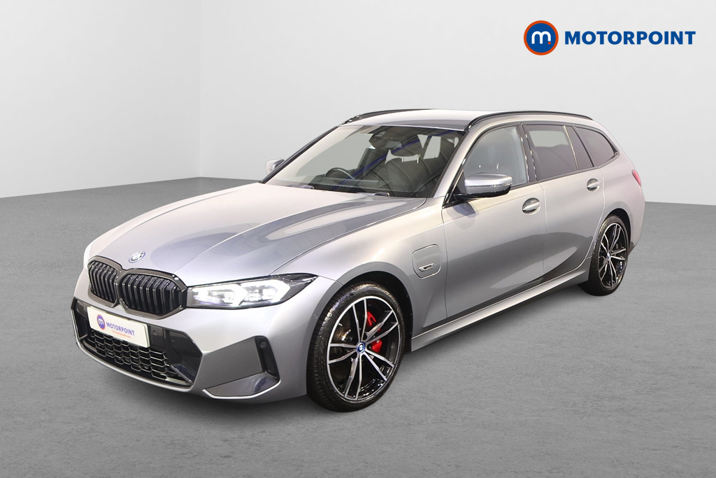 BMW 3 Series M Sport Automatic Petrol Plug-In Hybrid Estate - Stock Number (1480029) - Passenger side front corner