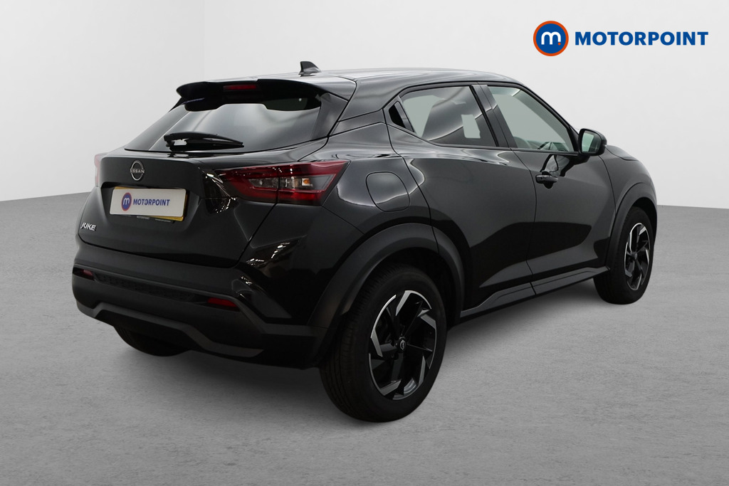 Nissan Juke N-Connecta Automatic Petrol SUV - Stock Number (1478649) - Drivers side rear corner