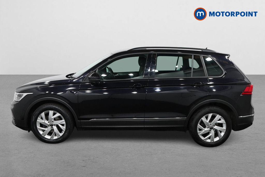 Volkswagen Tiguan Life Automatic Petrol SUV - Stock Number (1472769) - Passenger side