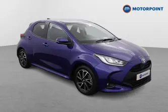 Toyota Yaris Design Automatic Petrol-Electric Hybrid Hatchback - Stock Number (1481929) - Drivers side front corner