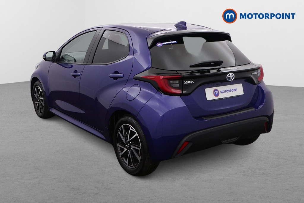 Toyota Yaris Design Automatic Petrol-Electric Hybrid Hatchback - Stock Number (1481929) - Passenger side rear corner