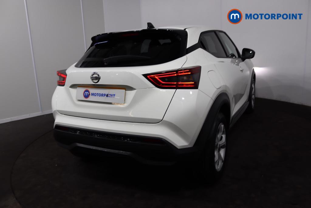 Nissan Juke N-Connecta Manual Petrol SUV - Stock Number (1469807) - 31st supplementary image