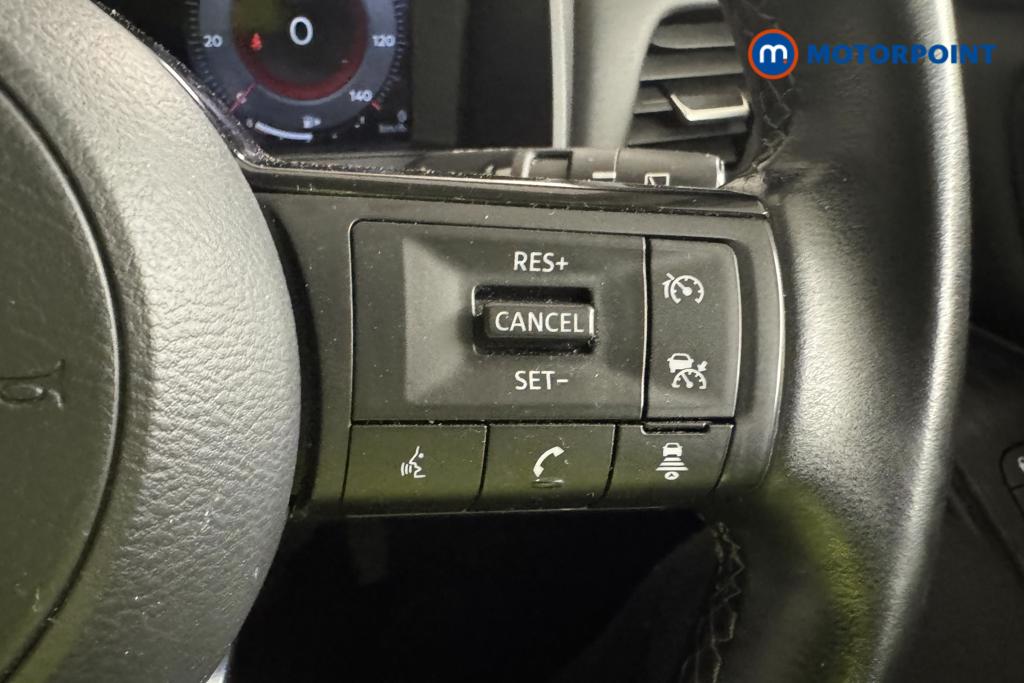 Nissan Qashqai N-Connecta Manual Petrol SUV - Stock Number (1474928) - 13th supplementary image