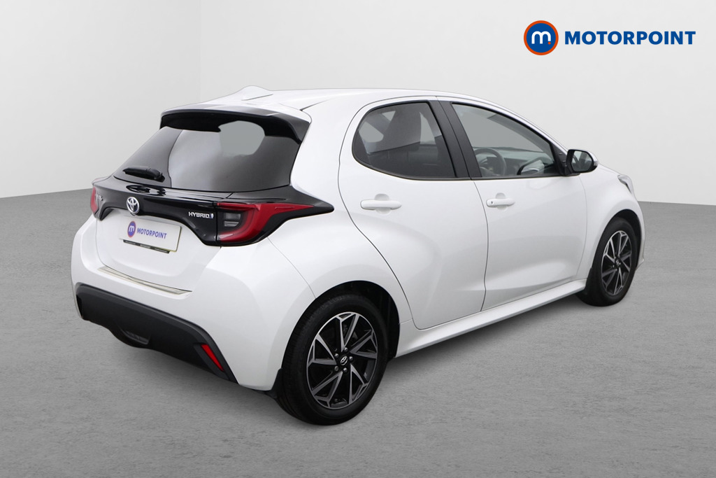 Toyota Yaris Design Automatic Petrol-Electric Hybrid Hatchback - Stock Number (1475059) - Drivers side rear corner