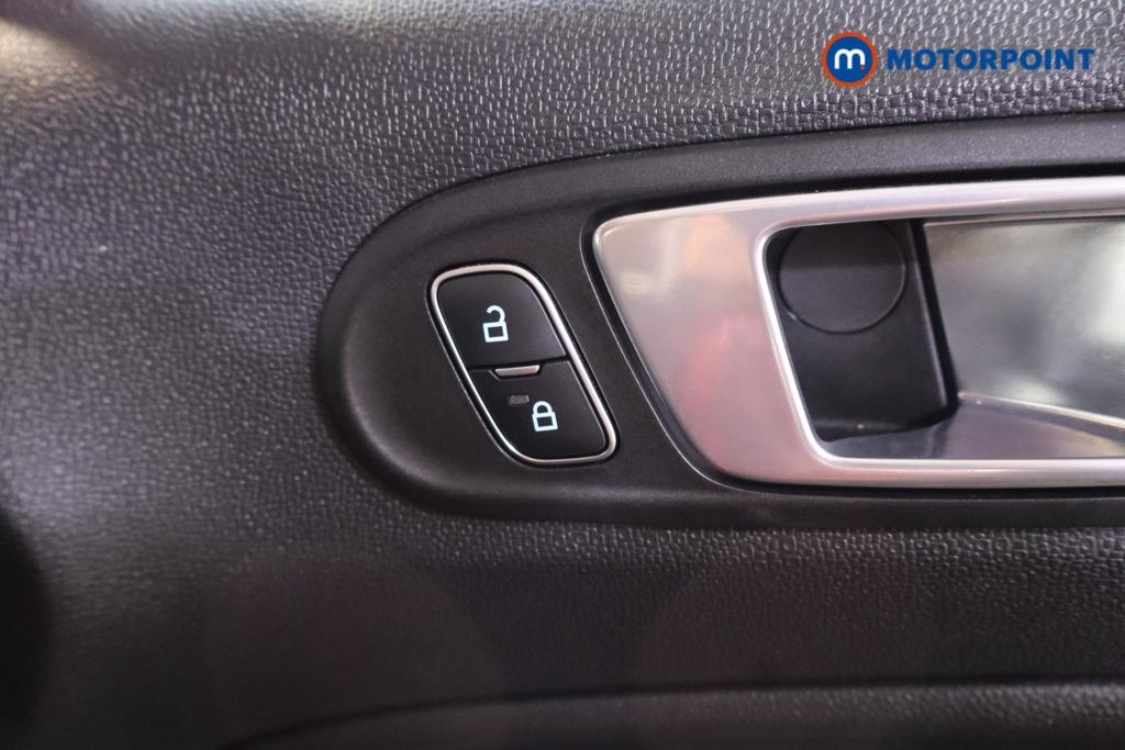 Ford Ecosport Active Manual Petrol SUV - Stock Number (1478175) - 11th supplementary image