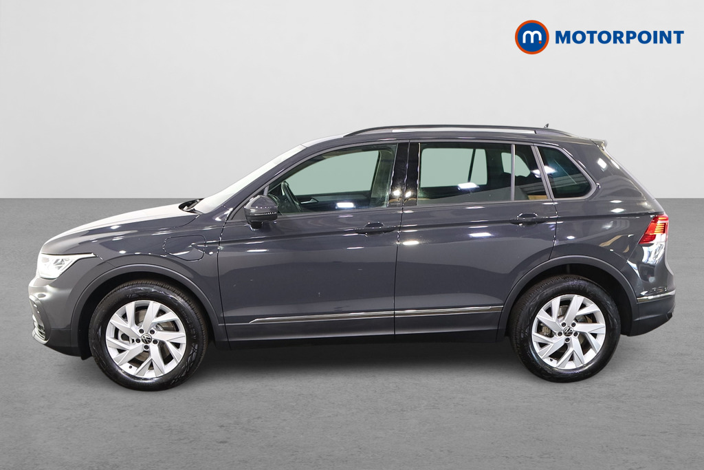 Volkswagen Tiguan Life Automatic Petrol Plug-In Hybrid SUV - Stock Number (1481145) - Passenger side