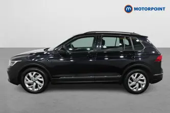 Volkswagen Tiguan Life Automatic Petrol SUV - Stock Number (1472777) - Passenger side