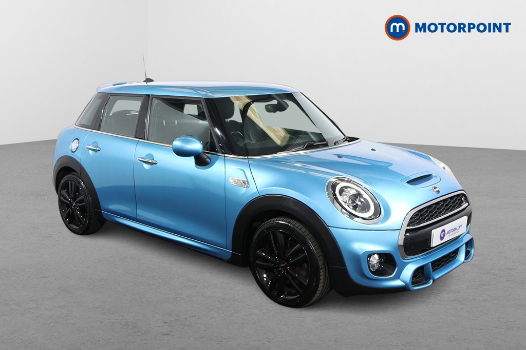 Mini Hatchback Cooper S Manual Petrol Hatchback - Stock Number (1478995) - Drivers side front corner