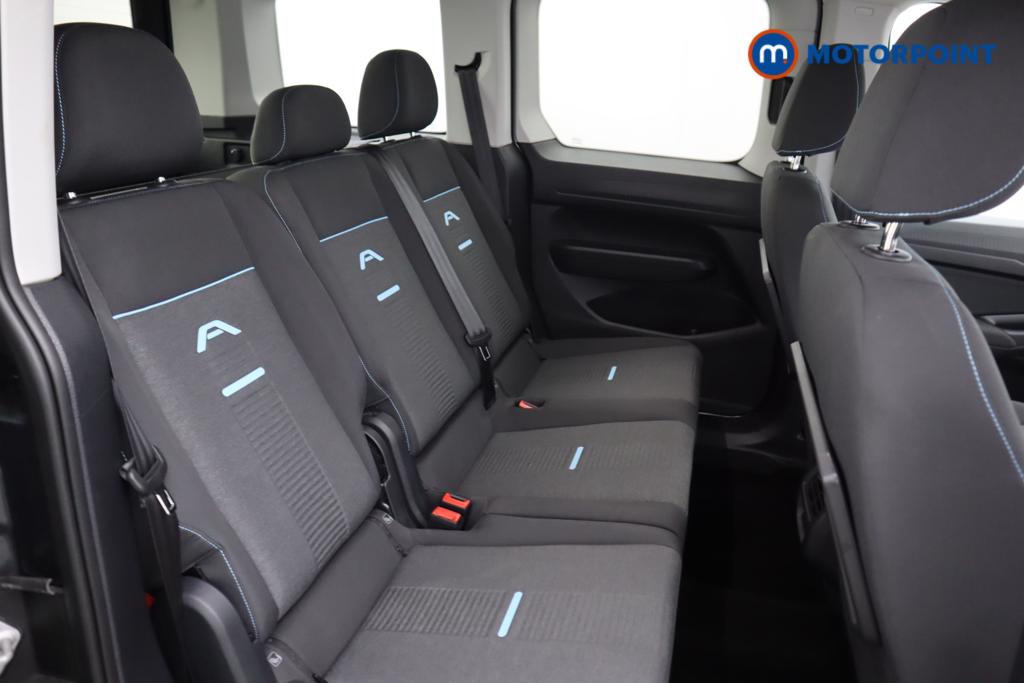 Ford Tourneo Connect Active Automatic Diesel People Carrier - Stock Number (1481646) - 7th supplementary image