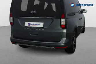 Ford Tourneo Connect Active Automatic Diesel People Carrier - Stock Number (1481646) - Passenger side front corner