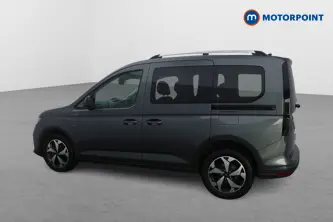 Ford Tourneo Connect Active Automatic Diesel People Carrier - Stock Number (1481646) - Drivers side front corner