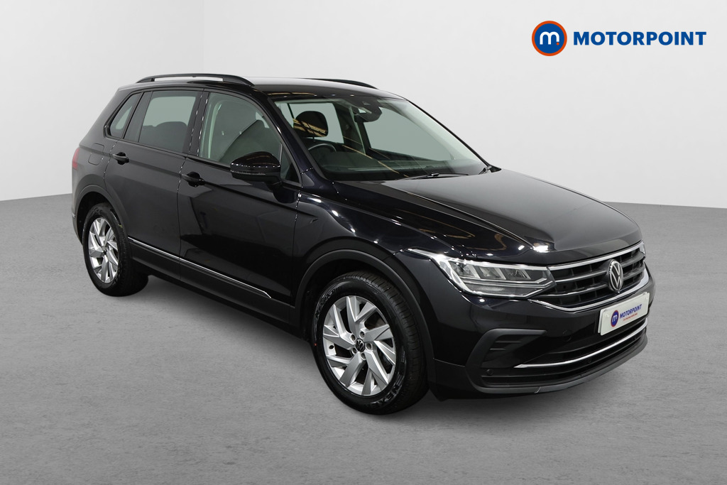 Volkswagen Tiguan Life Automatic Petrol SUV - Stock Number (1472780) - Drivers side front corner