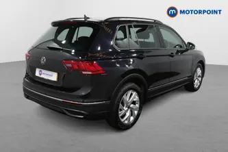 Volkswagen Tiguan Life Automatic Petrol SUV - Stock Number (1472780) - Drivers side rear corner